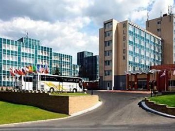 Подарите себе отдых в Чехии! ✈ Большой выбор горящих туров и путевок в Чехию от туроператора All-Czech. ✓Оптимальные цены. Звоните сейчас ☎ (044) 592-68-22