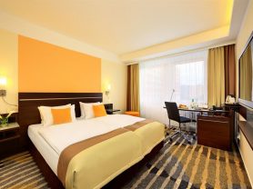 Подарите себе отдых в Чехии! ✈ Большой выбор горящих туров и путевок в Чехию от туроператора All-Czech. ✓Оптимальные цены. Звоните сейчас ☎ (044) 592-68-22