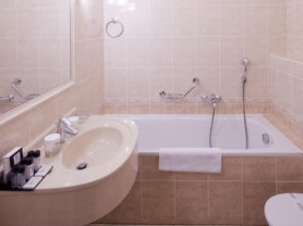 Подарите себе отдых в Чехии! ✈ Большой выбор горящих туров и путевок в Чехию от туроператора All-Czech. ✓Оптимальные цены. Звоните сейчас ☎ (044) 592-68-22