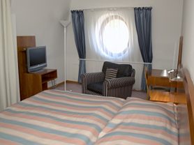 Подарите себе отдых в Чехии! ✈ Большой выбор горящих туров и путевок в Чехию от туроператора All-Czech. ✓Оптимальные цены. Звоните сейчас ☎ (044) 592-68-22