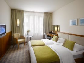 Подарите себе отдых в Чехии! ✈ Большой выбор горящих туров и путевок в Чехию от туроператора All-Czech. ✓Оптимальные цены. Звоните сейчас ☎ (044) 592-68-22