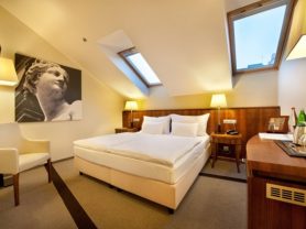 Подарите себе отдых в Чехии! ✈ Большой выбор горящих туров и путевок в Чехию от туроператора All-Czech. ✓Оптимальные цены. Звоните сейчас ☎ (044) 592-68-22