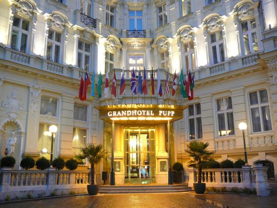 Подарите себе отдых в Чехии! ✈ Большой выбор горящих туров и путевок в Чехию от туроператора All-Czech. ✓Оптимальные цены. Звоните сейчас ☎ (044) 592-68-22