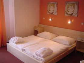 Подарите себе отдых в Чехии! ✈ Большой выбор горящих туров и путевок в Чехию от туроператора All-Czech. ✓Оптимальные цены. Звоните сейчас ☎ (044) 592-68-22