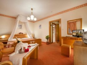 Подарите себе отдых в Чехии! ✈ Большой выбор горящих туров и путевок в Чехию от туроператора All-Czech. ✓Оптимальные цены. Звоните сейчас ☎ (044) 592-68-22