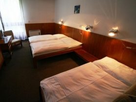 Подарите себе отдых в Чехии! ✈ Большой выбор горящих туров и путевок в Чехию от туроператора All-Czech. ✓Оптимальные цены. Звоните сейчас ☎ (044) 592-68-22