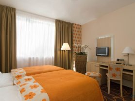 Подарите себе отдых в Чехии! ✈ Большой выбор горящих туров и путевок в Чехию от туроператора All-Czech. ✓Оптимальные цены. Звоните сейчас ☎ (044) 592-68-22