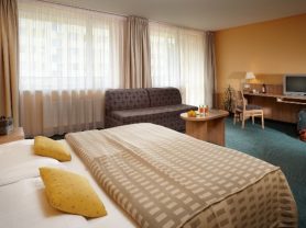 Подарите себе отдых в Чехии! ✈ Большой выбор горящих туров и путевок в Чехию от туроператора All-Czech. ✓Оптимальные цены. Звоните сейчас ☎ (044) 592-68-22