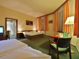 Подарите себе отдых в Чехии! ✈ Большой выбор горящих туров и путевок в Чехию от туроператора All-Czech. ✓Оптимальные цены. Звоните сейчас ☎ (044) 592-68-22