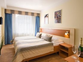 Подарите себе отдых в Чехии! ✈ Большой выбор горящих туров и путевок в Чехию от туроператора All-Czech. ✓Оптимальные цены. Звоните сейчас ☎ (044) 592-68-22