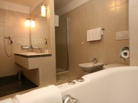 Подарите себе отдых в Чехии! ✈ Большой выбор горящих туров и путевок в Чехию от туроператора All-Czech. ✓Оптимальные цены. Звоните сейчас ☎ (044) 592-68-22