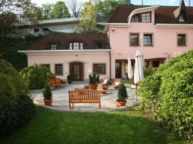 Подарите себе отдых в Чехии! ✈ Большой выбор горящих туров и путевок в Чехию от туроператора All-Czech. ✓Оптимальные цены. Звоните сейчас ☎ (044) 592-68-22