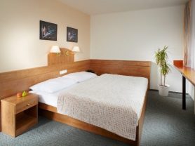 Подарите себе отдых в Чехии! ✈ Большой выбор горящих туров и путевок в Чехию от туроператора All-Czech. ✓Оптимальные цены. Звоните сейчас ☎ (044) 592-68-22