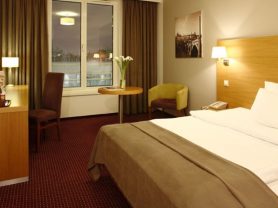 Подарите себе отдых в Чехии! ✈ Большой выбор горящих туров и путевок в Чехию от туроператора All-Czech. ✓Оптимальные цены. Звоните сейчас ☎ (044) 592-68-22