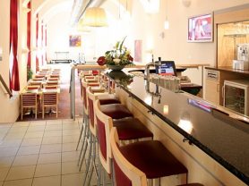 Подарите себе отдых в Чехии! ✈ Большой выбор горящих туров и путевок в Чехию от туроператора All-Czech. ✓Оптимальные цены. Звоните сейчас ☎ (044) 592-68-22