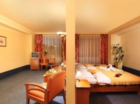 Подарите себе отдых в Чехии! ✈ Большой выбор горящих туров и путевок в Чехию от туроператора All-Czech. ✓Оптимальные цены. Звоните сейчас ☎ (044) 592-68-22