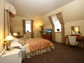 Подарите себе отдых в Чехии! ✈ Большой выбор горящих туров и путевок в Чехию от туроператора All-Czech. ✓Оптимальные цены. Звоните сейчас ☎ (044) 592-68-22