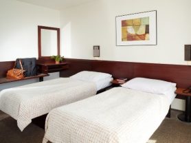 Подарите себе отдых в Чехии! ✈ Большой выбор горящих туров и путевок в Чехию от туроператора All-Czech. ✓Оптимальные цены. Звоните сейчас ☎ (044) 592-68-22