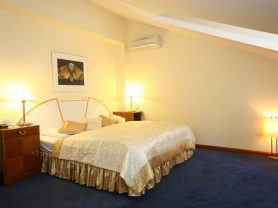 Подарите себе отдых в Чехии! ✈ Большой выбор горящих туров и путевок в Чехию от туроператора All-Czech. ✓Оптимальные цены. Звоните сейчас ☎ (044) 592-68-22