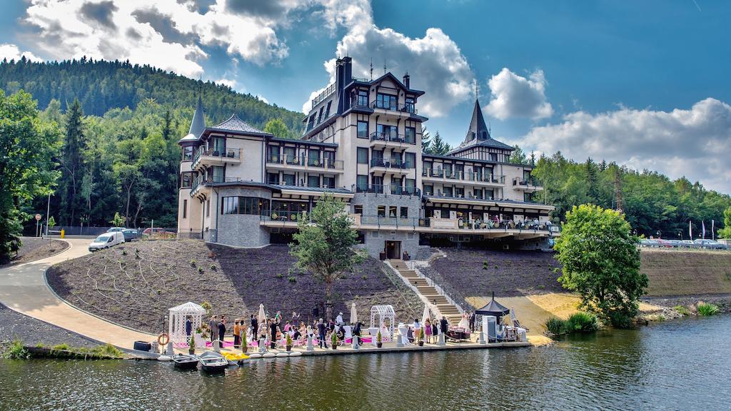 Подарите себе отдых в Чехии! ✈ Большой выбор горящих туров и путевок в Чехию от туроператора All-Czech. ✓Оптимальные цены. Звоните сейчас ☎ (044) 592-68-22