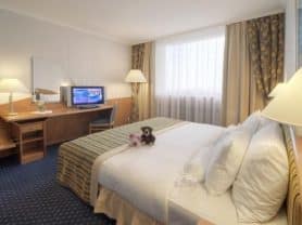 Подарите себе отдых в Чехии! ✈ Большой выбор горящих туров и путевок в Чехию от туроператора All-Czech. ✓Оптимальные цены. Звоните сейчас ☎ (044) 592-68-22