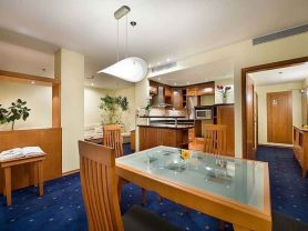 Подарите себе отдых в Чехии! ✈ Большой выбор горящих туров и путевок в Чехию от туроператора All-Czech. ✓Оптимальные цены. Звоните сейчас ☎ (044) 592-68-22