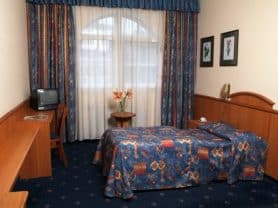 Подарите себе отдых в Чехии! ✈ Большой выбор горящих туров и путевок в Чехию от туроператора All-Czech. ✓Оптимальные цены. Звоните сейчас ☎ (044) 592-68-22