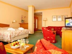 Подарите себе отдых в Чехии! ✈ Большой выбор горящих туров и путевок в Чехию от туроператора All-Czech. ✓Оптимальные цены. Звоните сейчас ☎ (044) 592-68-22