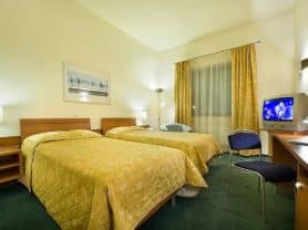 Подарите себе отдых в Чехии! ✈ Большой выбор горящих туров и путевок в Чехию от туроператора All-Czech. ✓Оптимальные цены. Звоните сейчас ☎ (044) 592-68-22