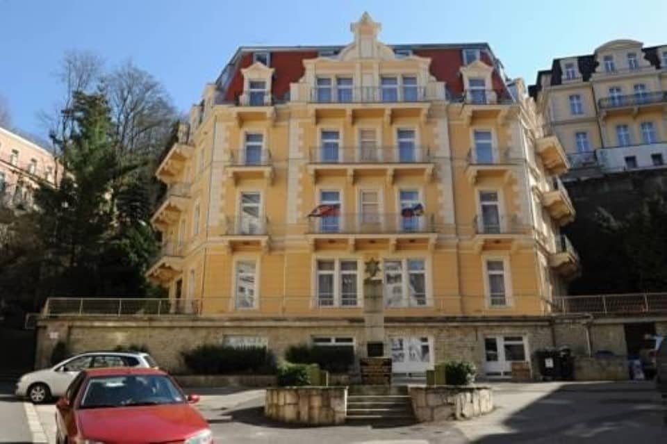 Подарите себе отдых в Чехии! ✈ Большой выбор горящих туров и путевок в Чехию от туроператора All-Czech. ✓Оптимальные цены. Звоните сейчас ☎ (044) 592-68-22