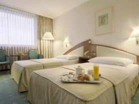 Подарите себе отдых в Чехии! ✈ Большой выбор горящих туров и путевок в Чехию от туроператора All-Czech. ✓Оптимальные цены. Звоните сейчас ☎ (044) 592-68-22