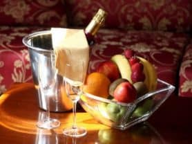 Подарите себе отдых в Чехии! ✈ Большой выбор горящих туров и путевок в Чехию от туроператора All-Czech. ✓Оптимальные цены. Звоните сейчас ☎ (044) 592-68-22