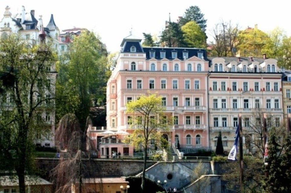 Подарите себе отдых в Чехии! ✈ Большой выбор горящих туров и путевок в Чехию от туроператора All-Czech. ✓Оптимальные цены. Звоните сейчас ☎ (044) 592-68-22