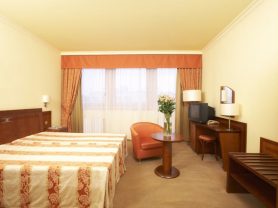 Подарите себе отдых в Чехии! ✈ Большой выбор горящих туров и путевок в Чехию от туроператора All-Czech. ✓Оптимальные цены. Звоните сейчас ☎ (044) 592-68-22