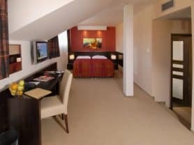 Подарите себе отдых в Чехии! ✈ Большой выбор горящих туров и путевок в Чехию от туроператора All-Czech. ✓Оптимальные цены. Звоните сейчас ☎ (044) 592-68-22